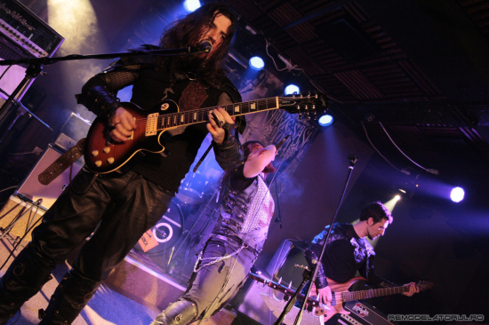 Galerie Foto Syn Ze ��ase Tri - Picture 16 of 16